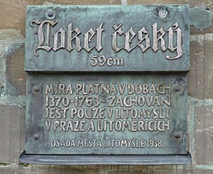 Loket český na radnici v Litomyšli